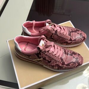 Michael Kors Embossed printed leather shoes